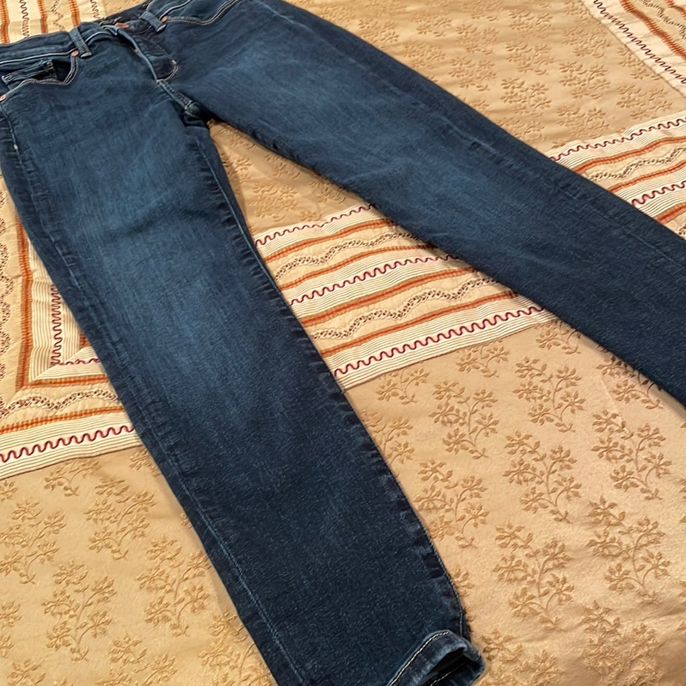 Banana Republic jeans, dark blue, mid rise, skinny, great condition, 25